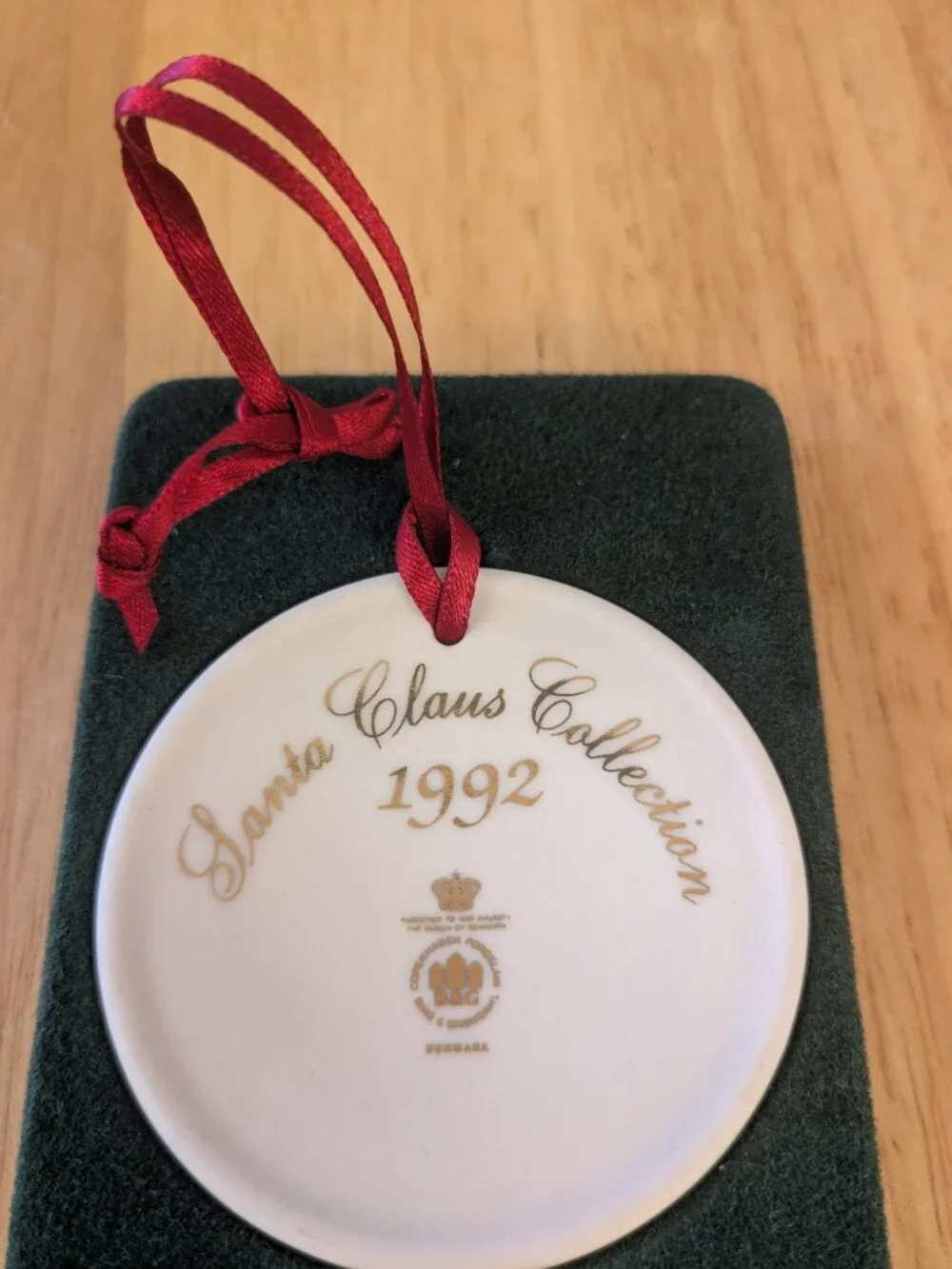Bing And Grondahl Santa Clause Collection Porcelain Christmas Ornament 1992 vtg
